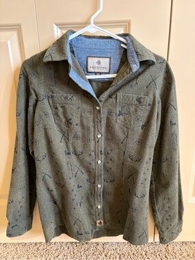 Legendary Whitetails Olive Green Button-Up Shirt Flannel